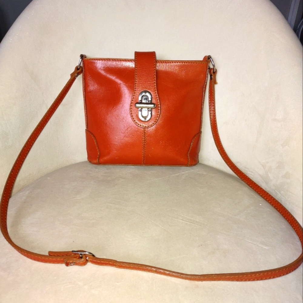Persaman Crossbody